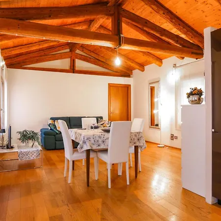 Casa Fiera Between The Centre And The Restera *
