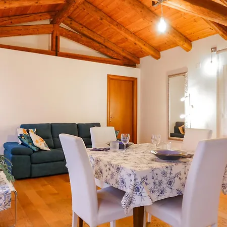 Casa Fiera Few Steps From The Centre With Car-park Апартаменты