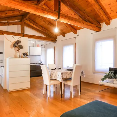 Casa Fiera Between The Centre And The Restera Apartment