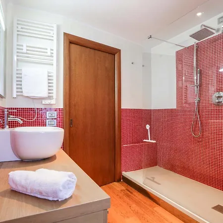 Apartment Casa Fiera Between The Centre And The Restera *